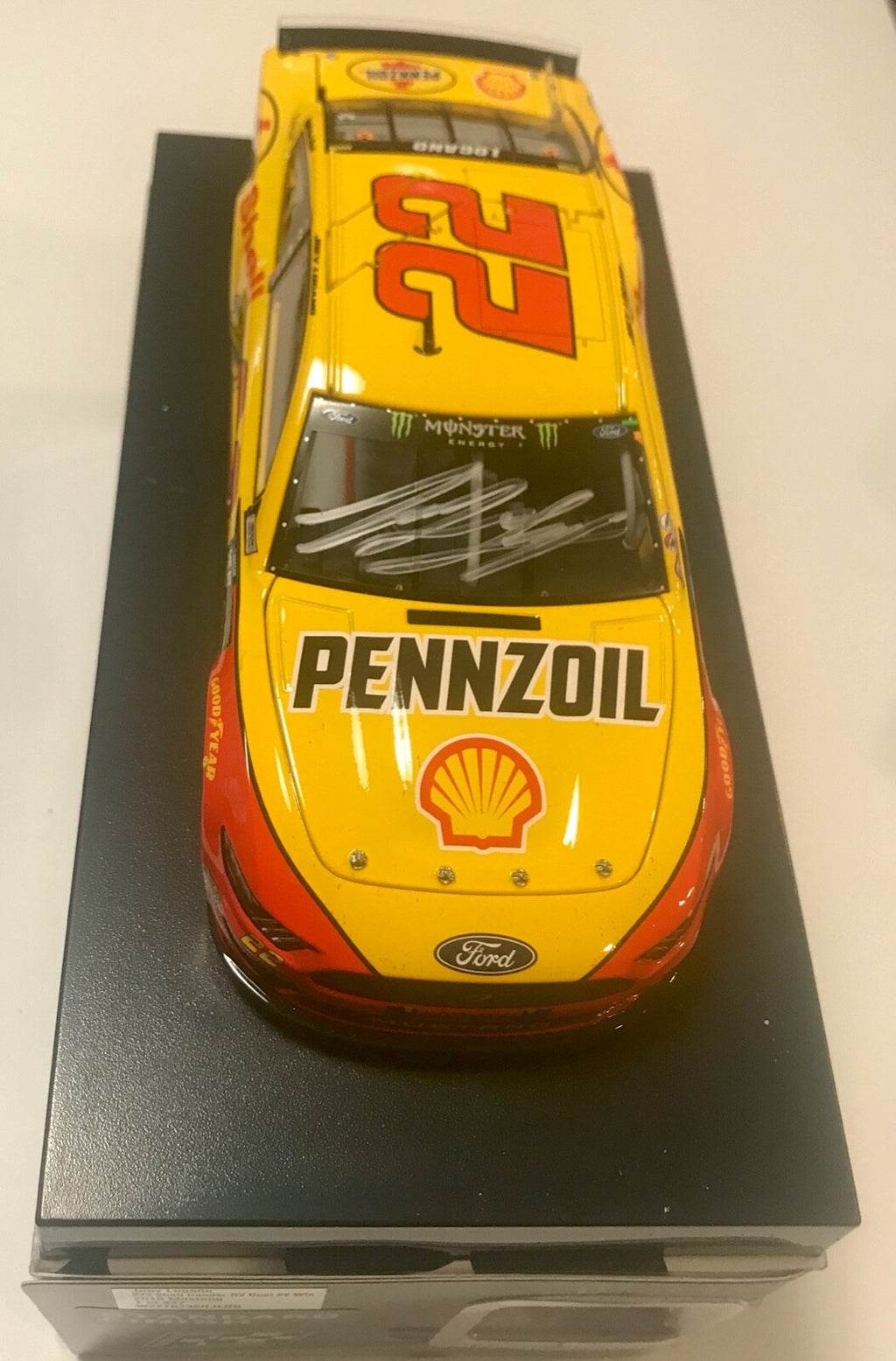2019 Joey Logano Shell Gander RV Duel #2 WIN Signed Auto 1/24 Diecast Car COA1