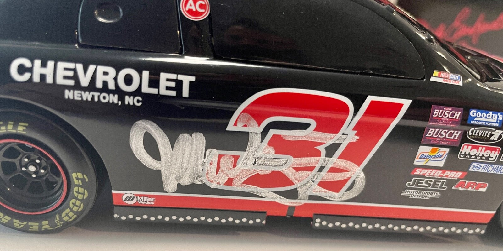 2000 Dale Earnhardt Sr & Dale Earnhardt Jr Dual Signed Mom Pops 1/24 Diecast Car2