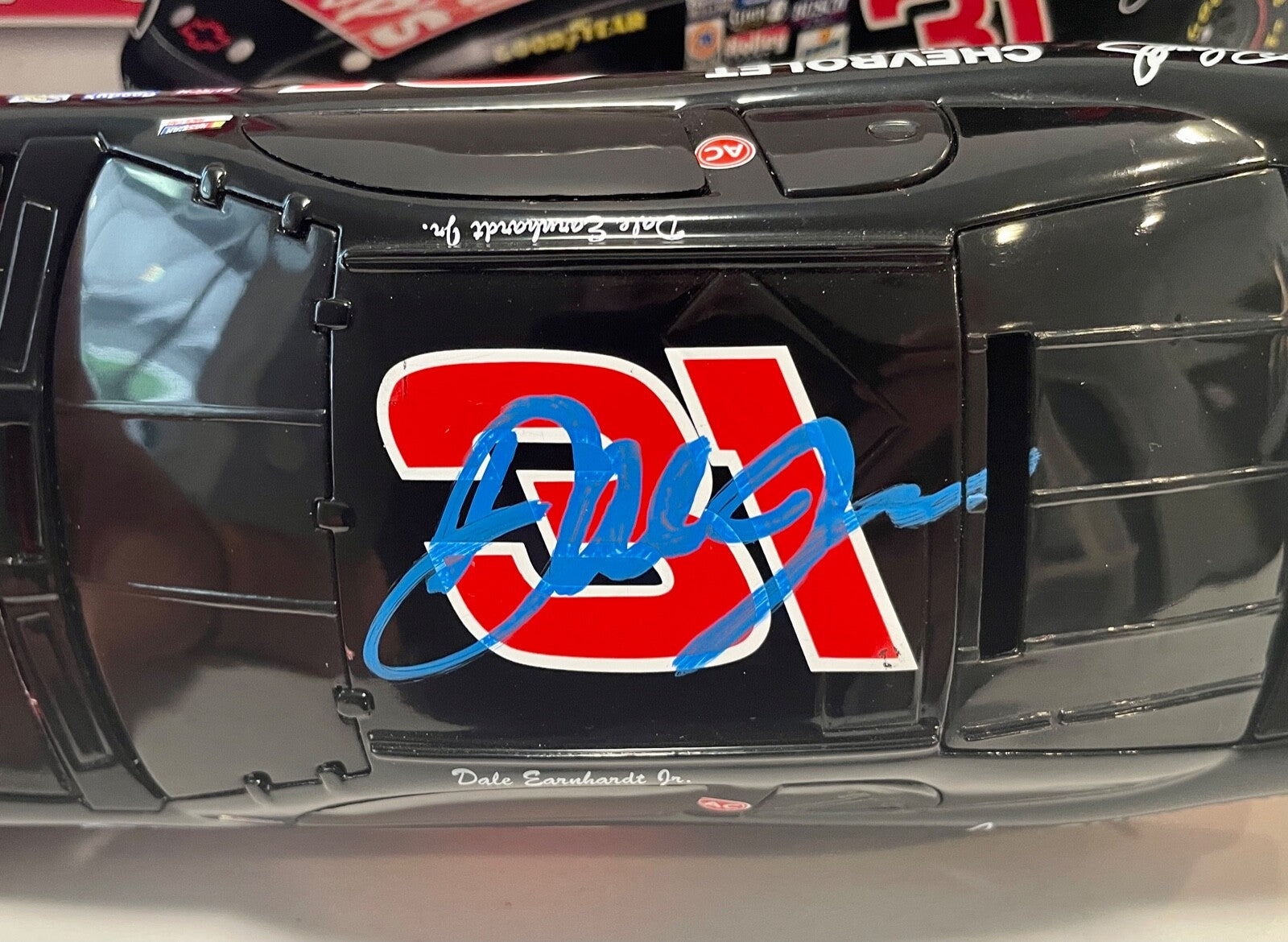 2000 Dale Earnhardt Sr & Dale Earnhardt Jr Dual Signed Mom Pops 1/24 Diecast Car4