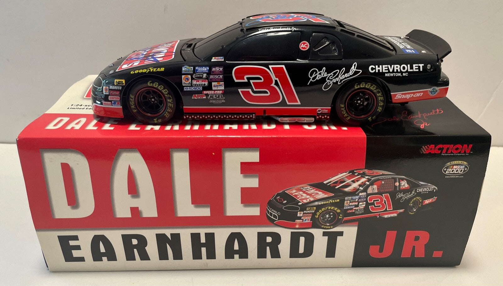 2000 Dale Earnhardt Sr & Dale Earnhardt Jr Dual Signed Mom Pops 1/24 Diecast Car0