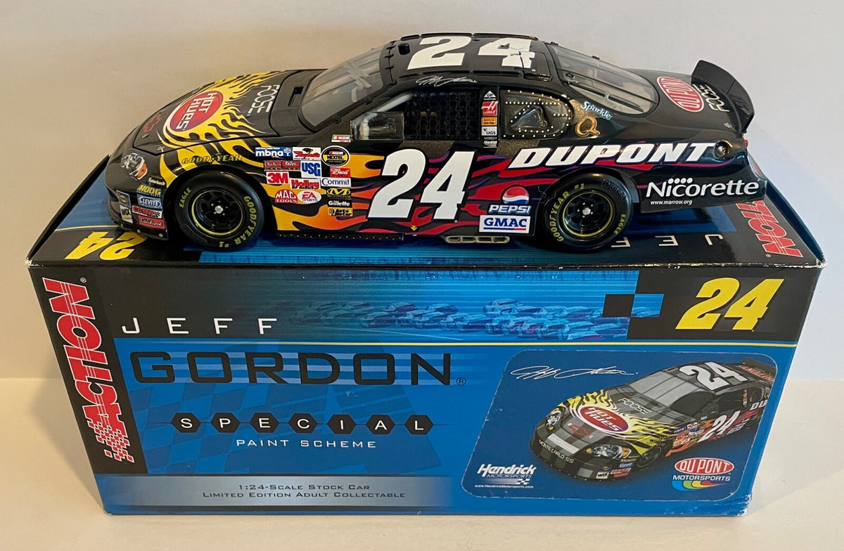 2006 Jeff Gordon Chip Foose Hot Hues Signed Auto 1/24 Diecast Car COA0