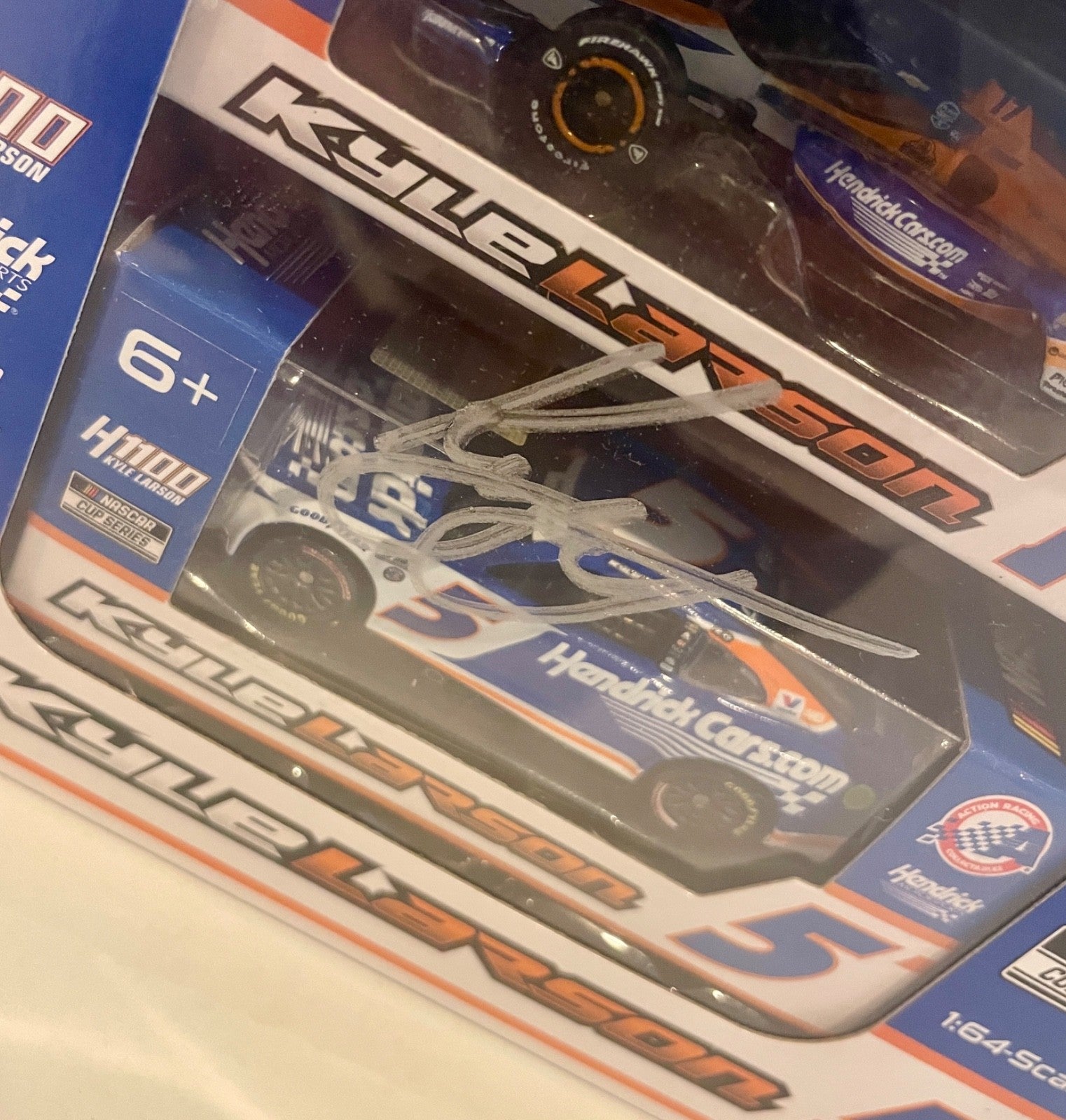 2025 Kyle Larson Indianapolis 500 1100 Signed Auto 1/64 Diecast Car Set W/ COA1