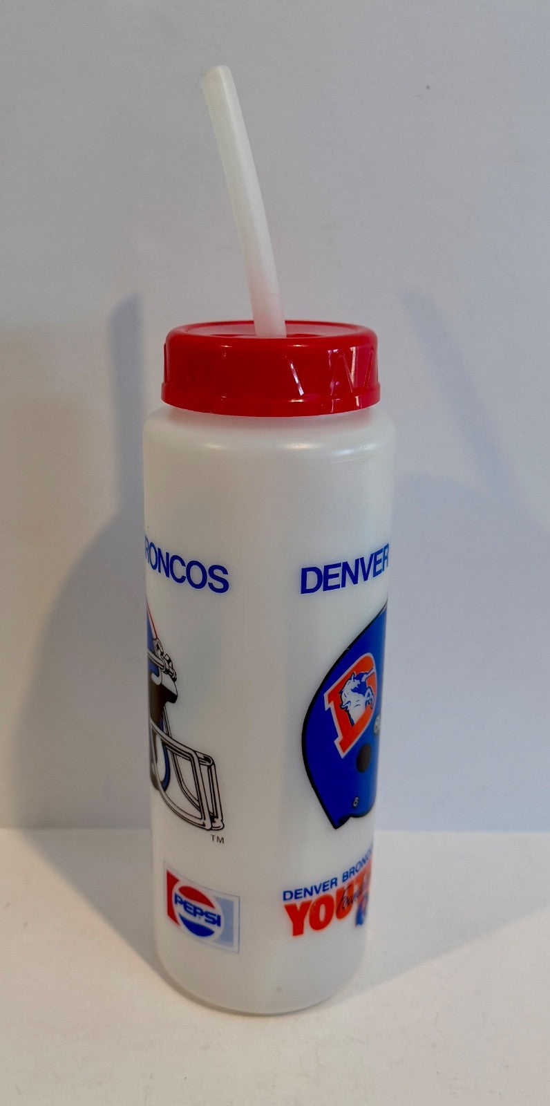 BRAND NEW Vintage Denver Broncos Youth Foundation Water Bottle Authentic NFL1