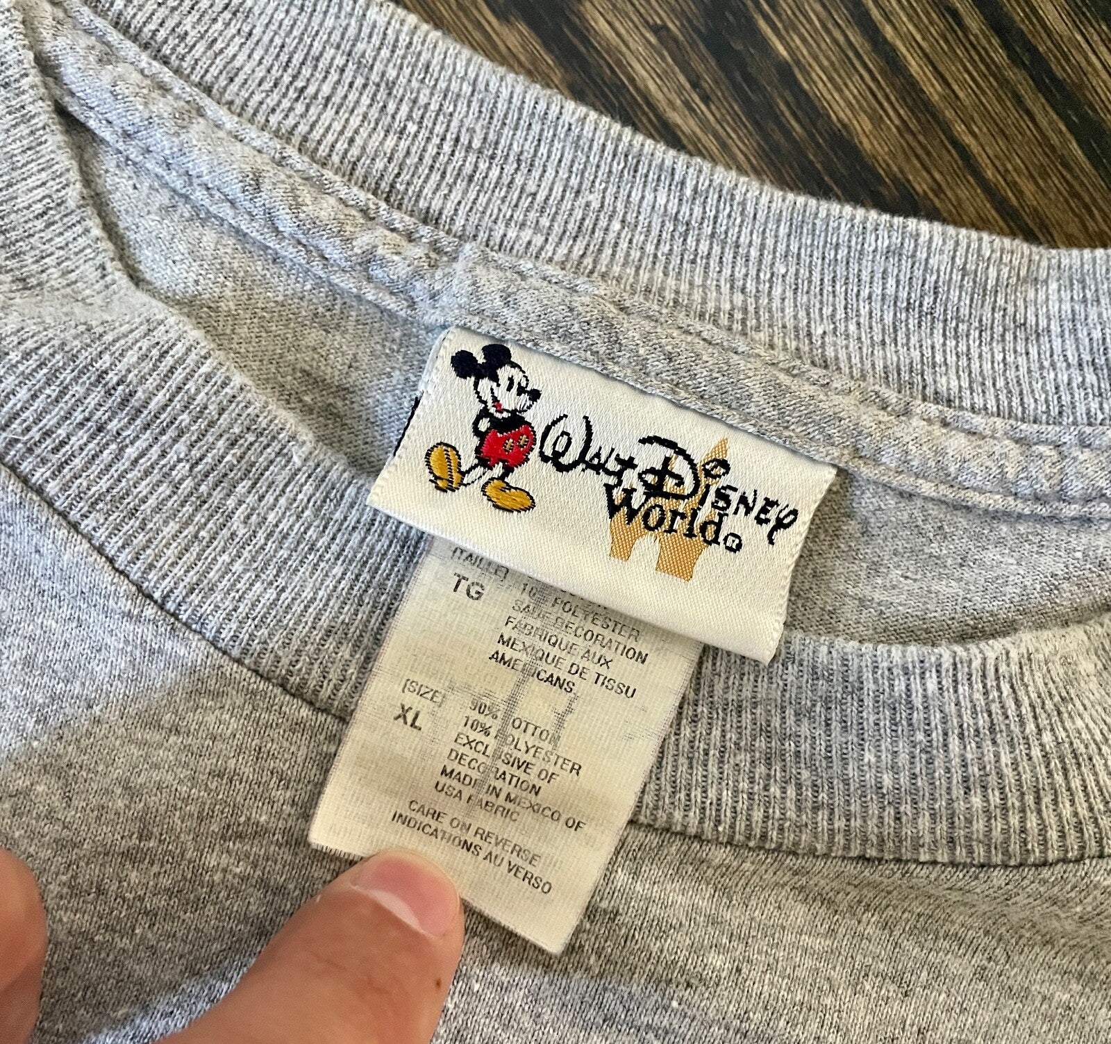 2006 06 VINTAGE Retro Original Walt Disney World Mickey Mouse XL T-Shirt3