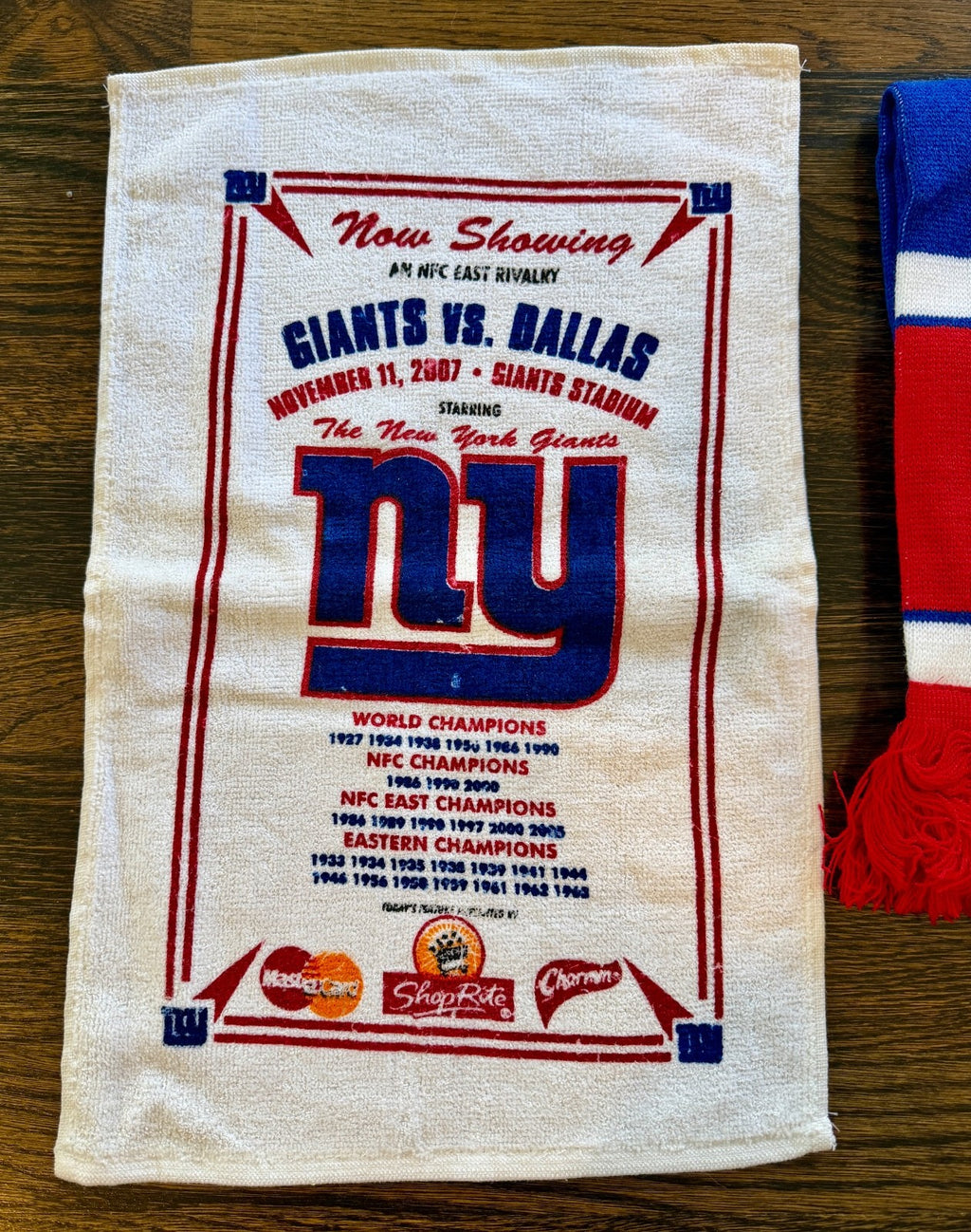 New York Giants Stadium Give Away SGA LOT Of 4 Scarf Towels 2010 Inaugural Coin1