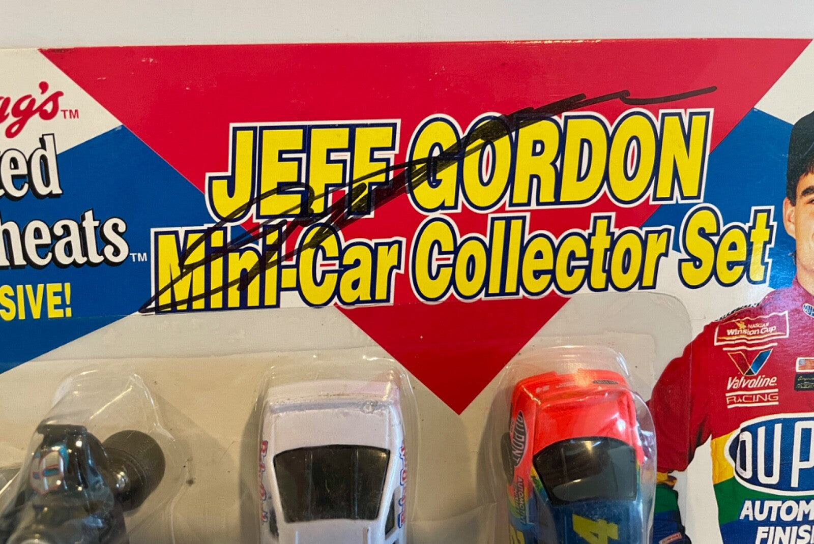 1994 Jeff Gordon Kelloggs Signed Auto 3 Car Mini 1/64 Set PSA DNA #21