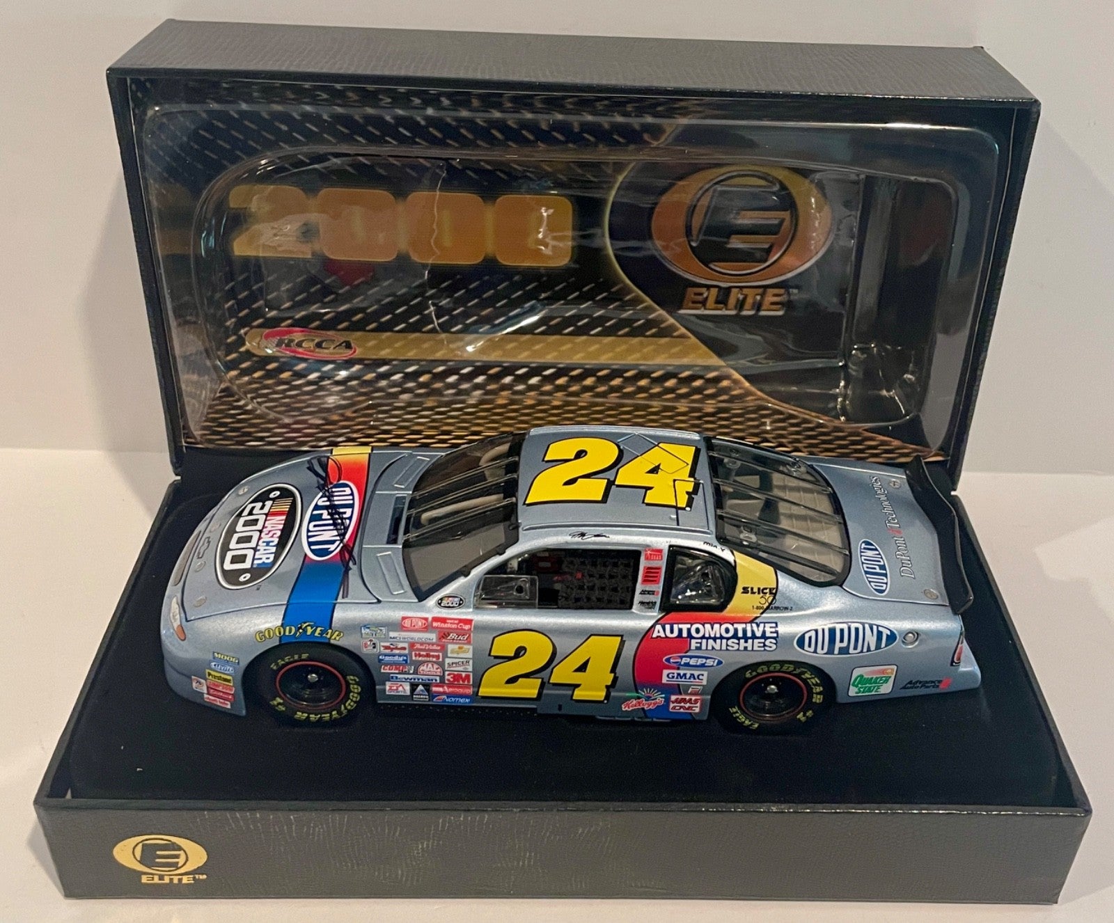 2000 Jeff Gordon Dupont Rainbow ELITE #24 Signed Auto 1/24 Diecast Car COA0