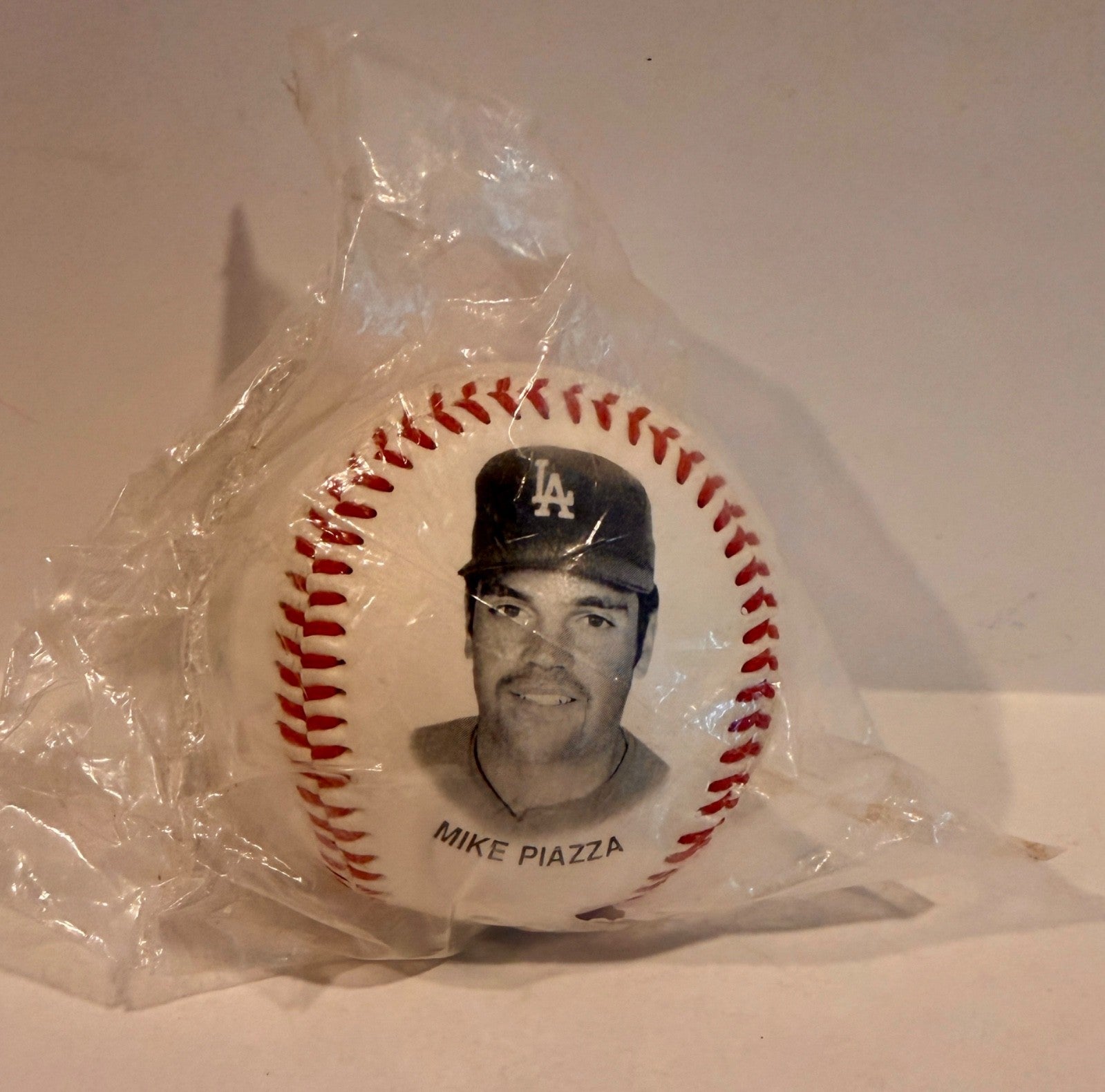 1994 Los Angeles Dodgers Vintage Chevron Mike Piazza SEALED Baseball Team Stars0