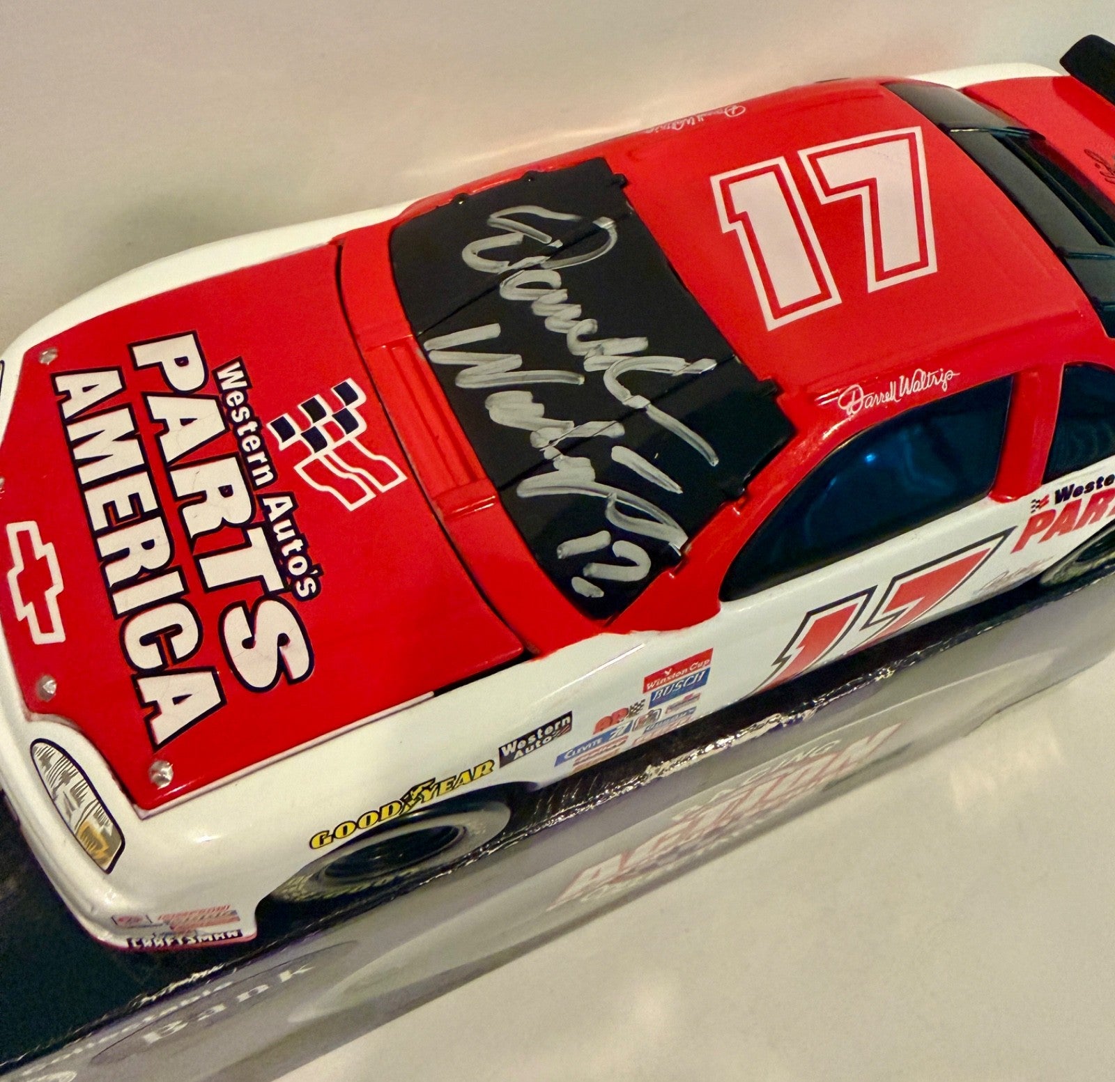 1997 Darrell Waltrip #17 Parts America 84-86 Signed Auto 1/24 Diecast Car W/ COA1